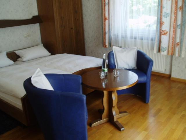 Schwarzwaldhotel / Wolfach Rum bild